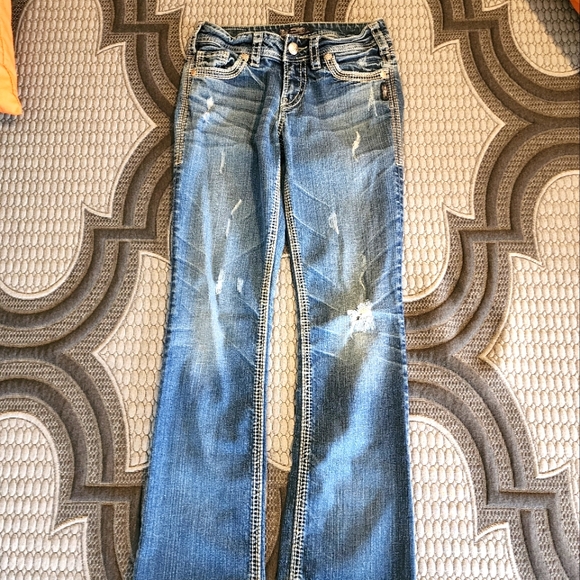 Silver Jeans - Picture 2 of 6